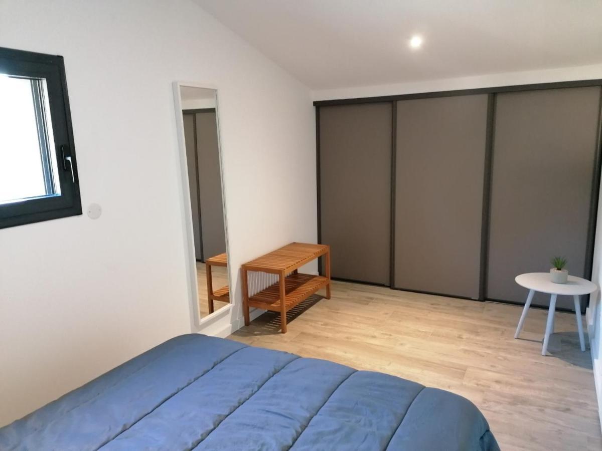 לבן La Villa Ocean Avec Spa Et Piscine - Les Gites De Camparan מראה חיצוני תמונה
