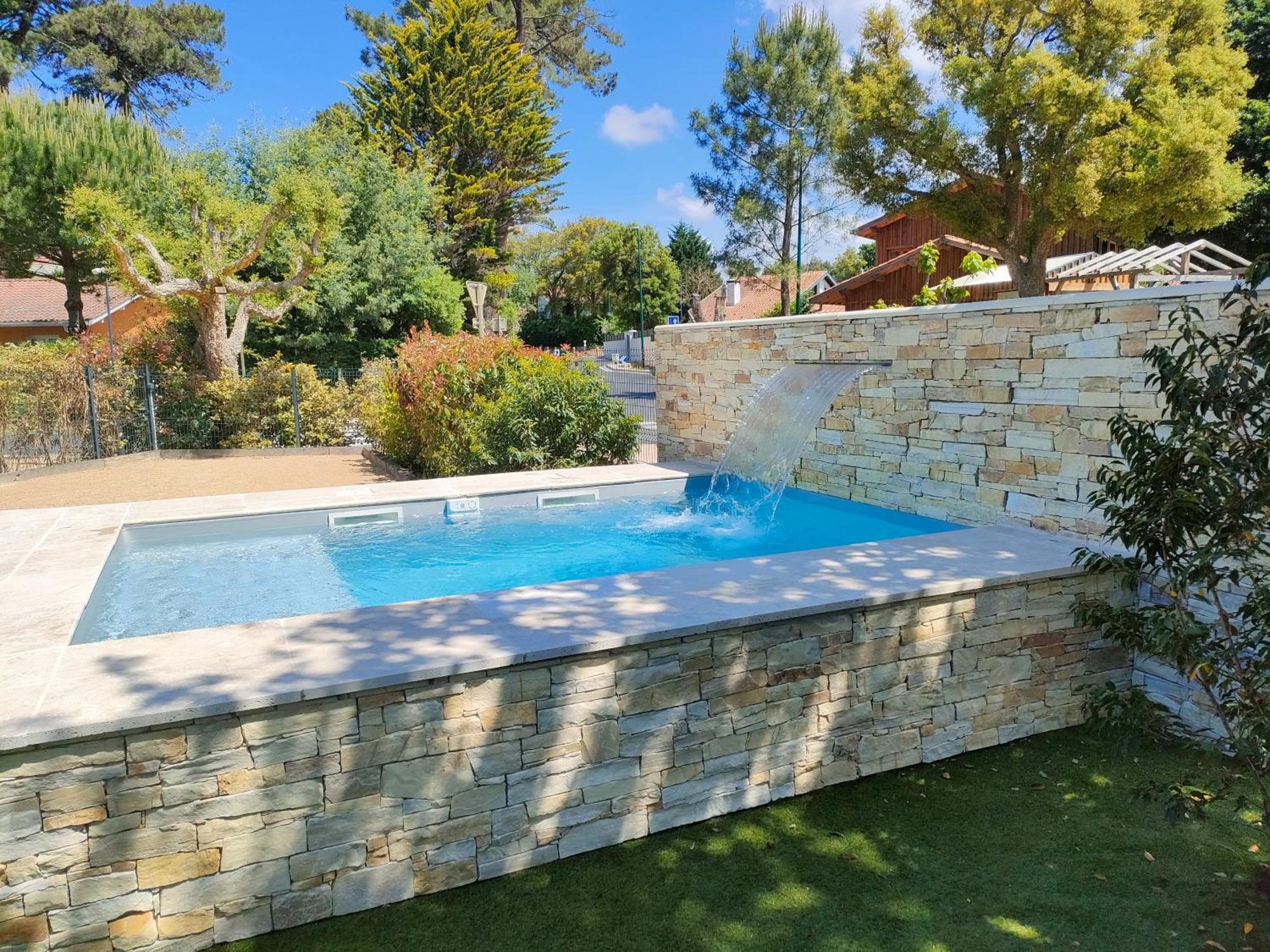 לבן La Villa Ocean Avec Spa Et Piscine - Les Gites De Camparan מראה חיצוני תמונה